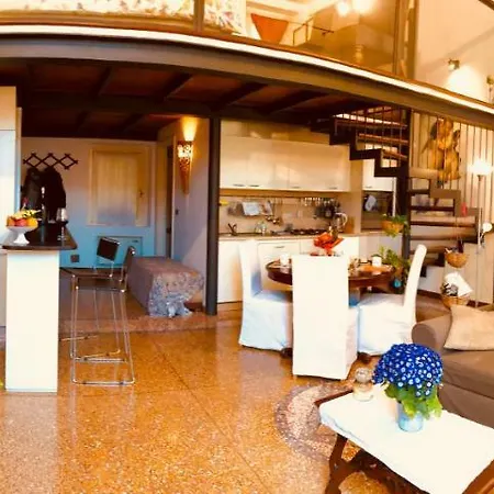 Apartamento Palazzo Bernacchi Open Space Bolonha